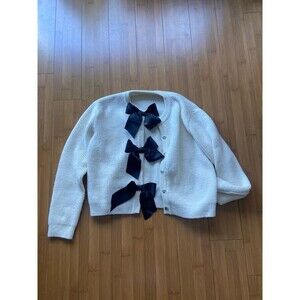 Women’s Long Sleeve V Neck Knit Crop Cardigan Sweater with Bows - Medium
